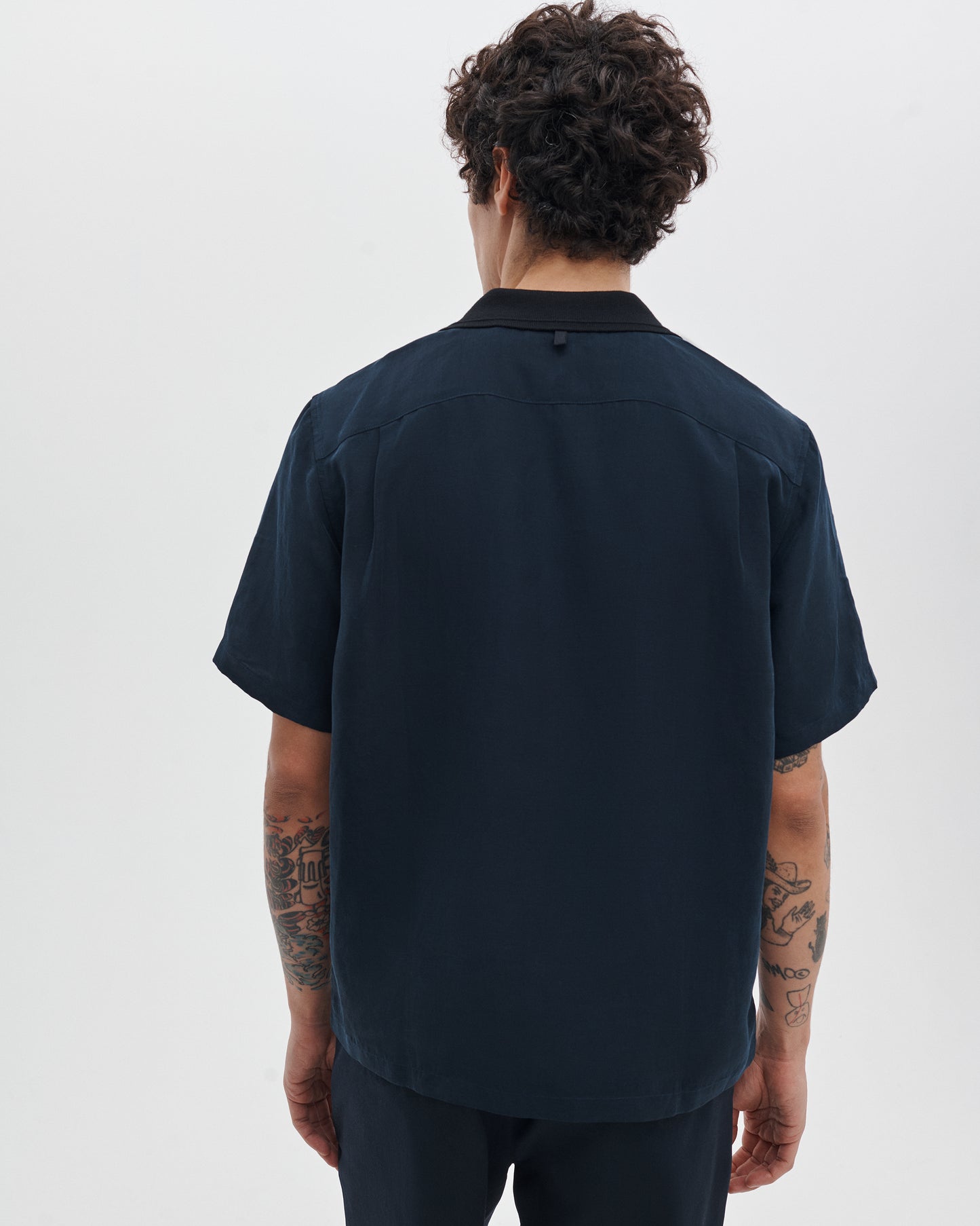 エイブリー スラブ シャツ