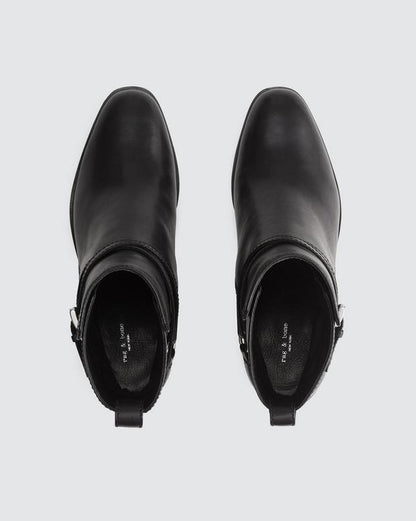 ヘーゼル　バックル