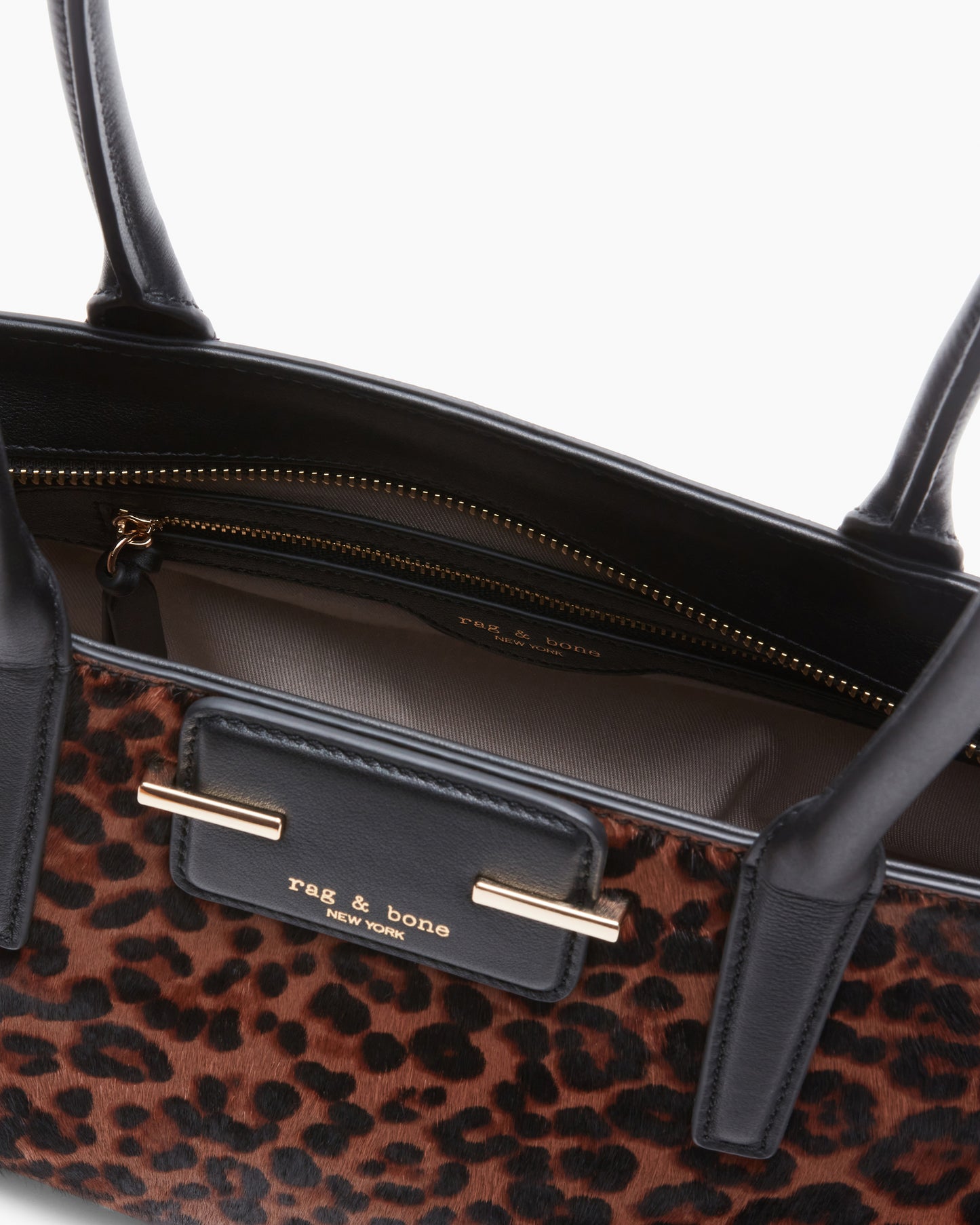 レルム　サッチェル - LEOPARD