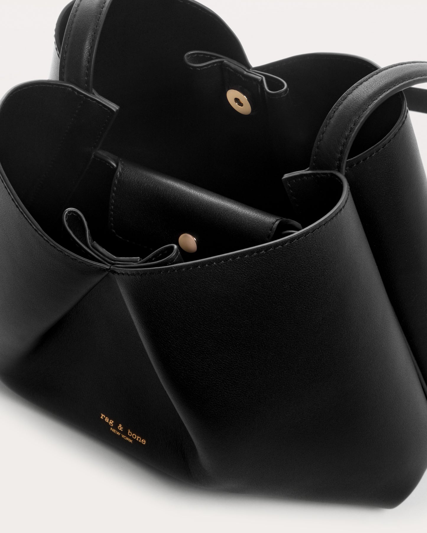 ブルーム　ミディアム　クロスボディ - BLACK