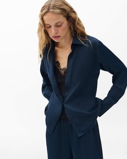 ヴィーナス　ポップオーバー　ブラウス