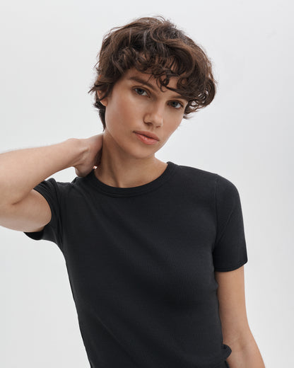 ザ　エッセンシャル　リブ　ショートスリーブ　クルー