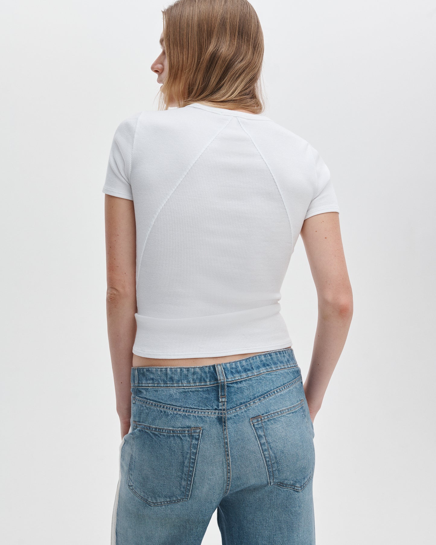 ザ　エッセンシャル　リブ　ショートスリーブ　クルー