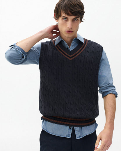 トリスタン　クリケット　タンク