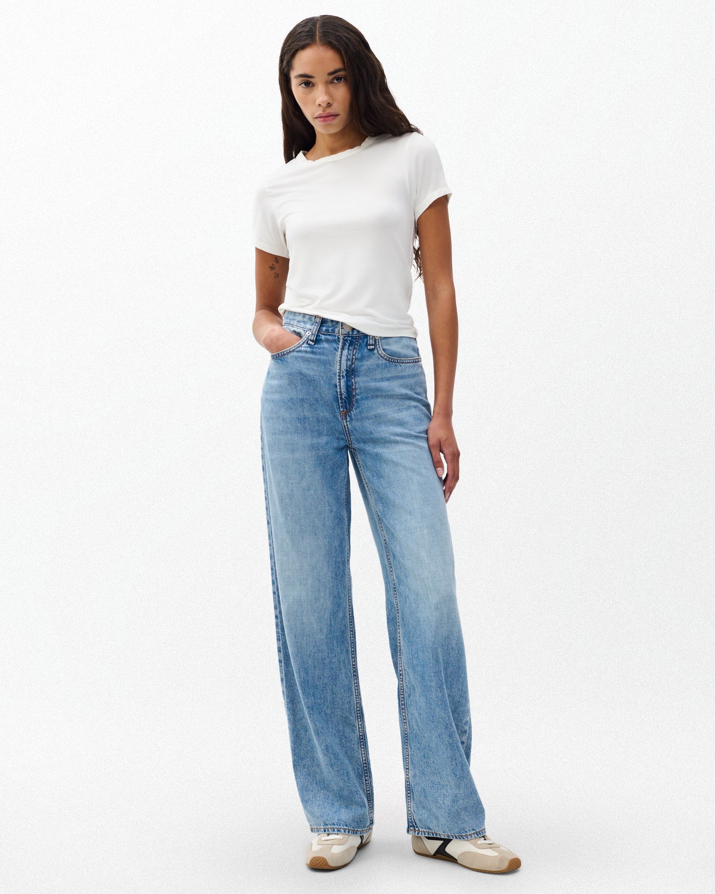 フェザー　ウェイト　ローガン　ワイド　レッグ