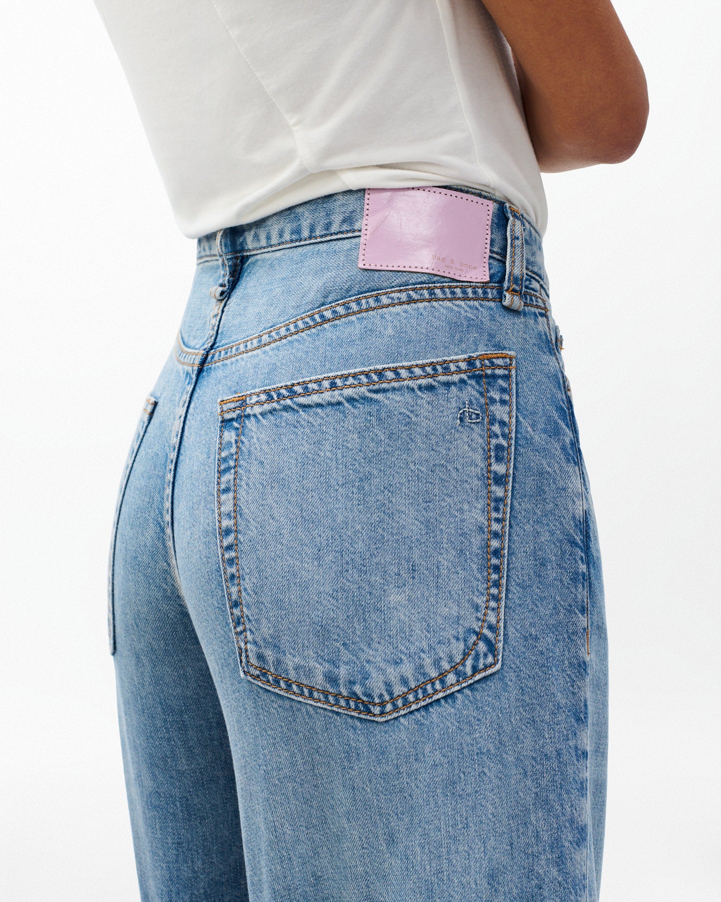 フェザー　ウェイト　ローガン　ワイド　レッグ