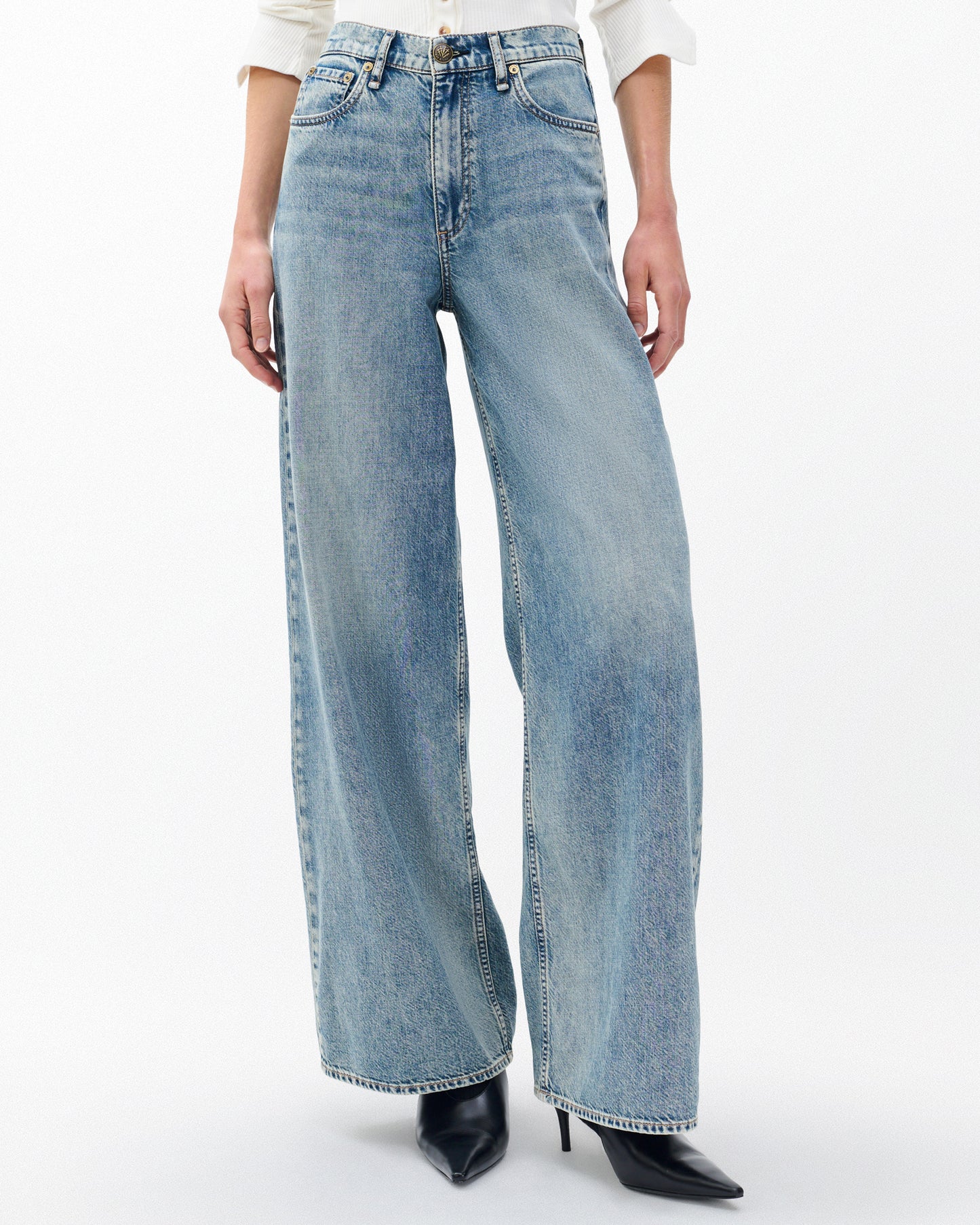 フェザーウェイト　ソフィー　フル　ワイド