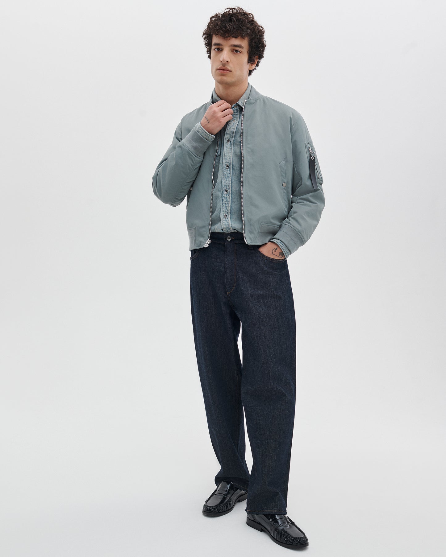 マンストン　ナイロン　ボンバー