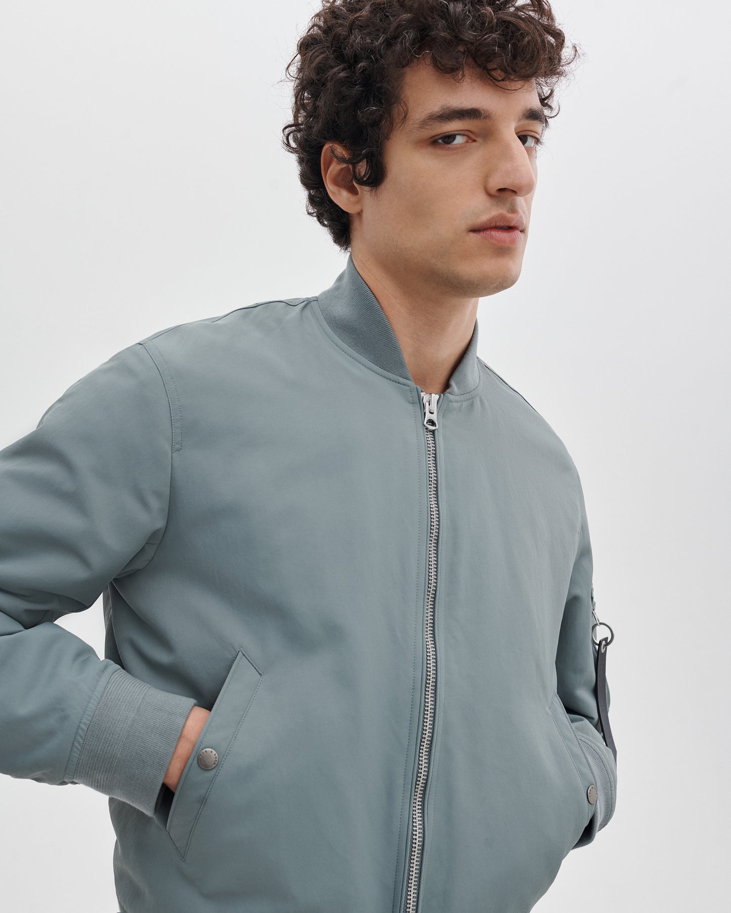 マンストン　ナイロン　ボンバー