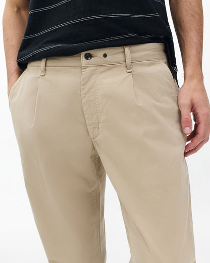 エバン　プリーツ　チノ