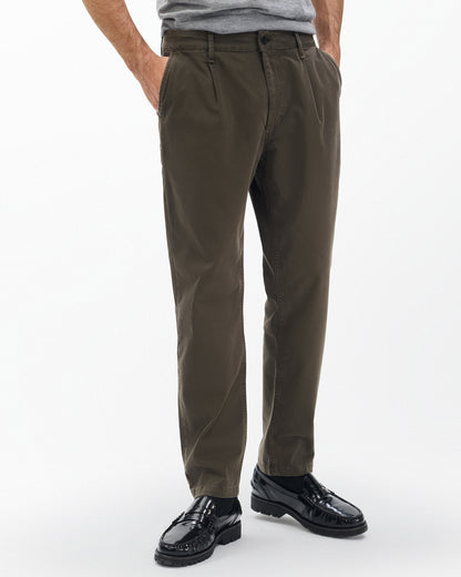 エバン　プリーツ　チノ