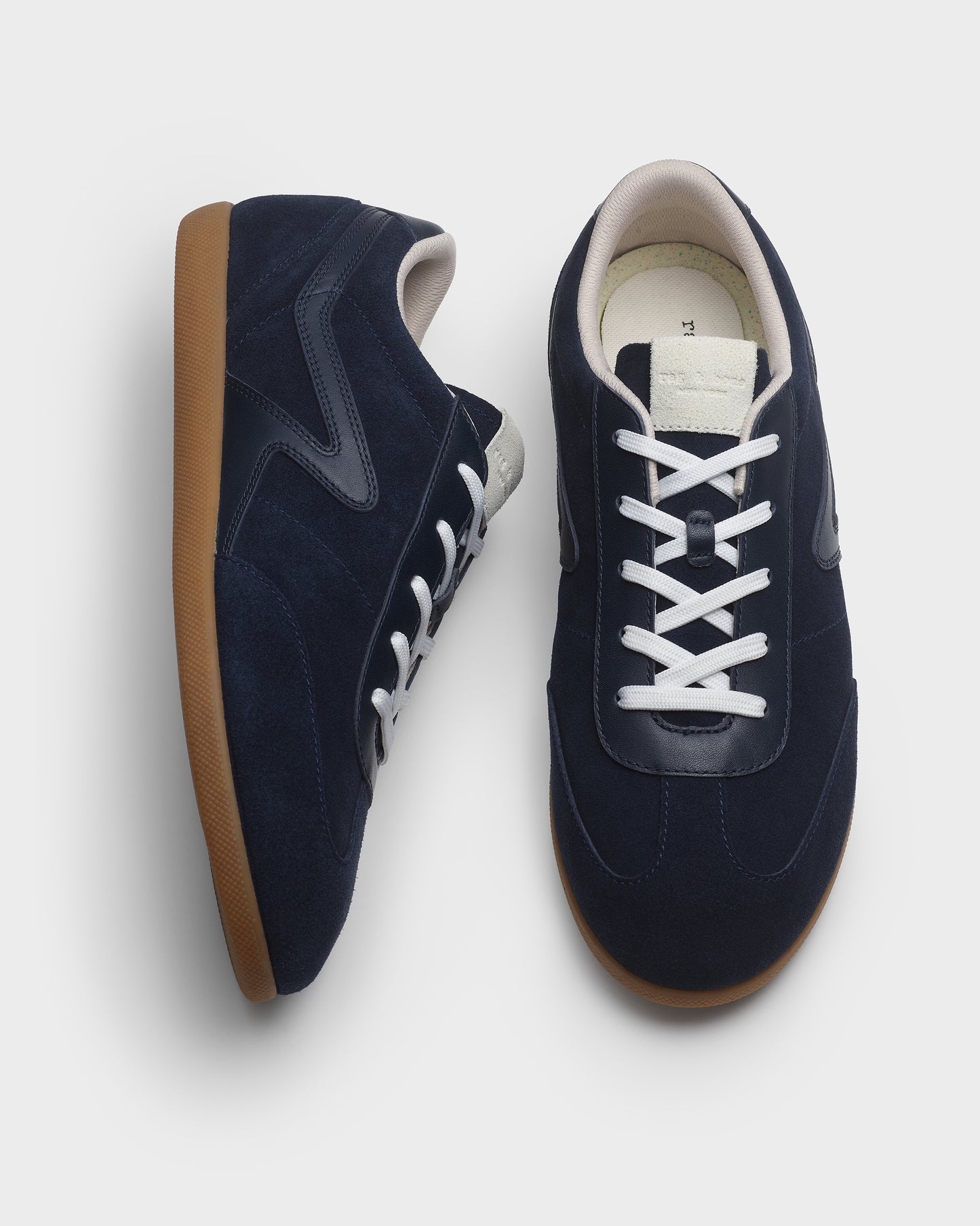 レトロ　レガシー　トレイナー