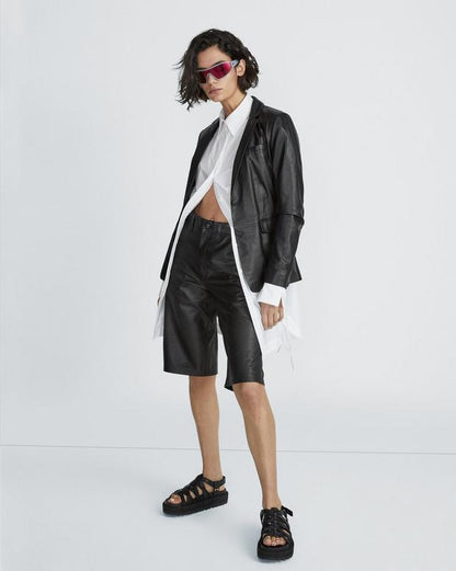 レイザー　レザー　ブレザー