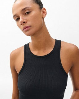 ザ　エッセンシャル　リブ　タンク - BLACK