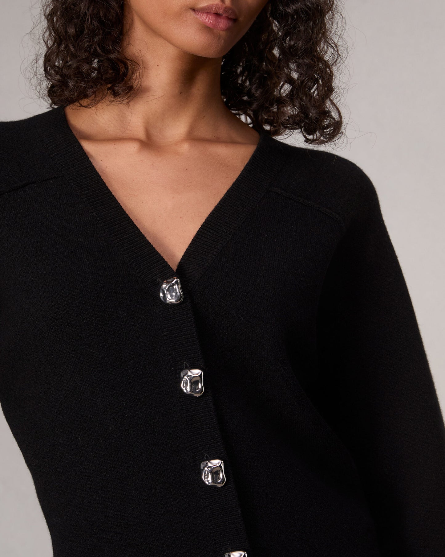 ブリジット　ロングV　カーディガン