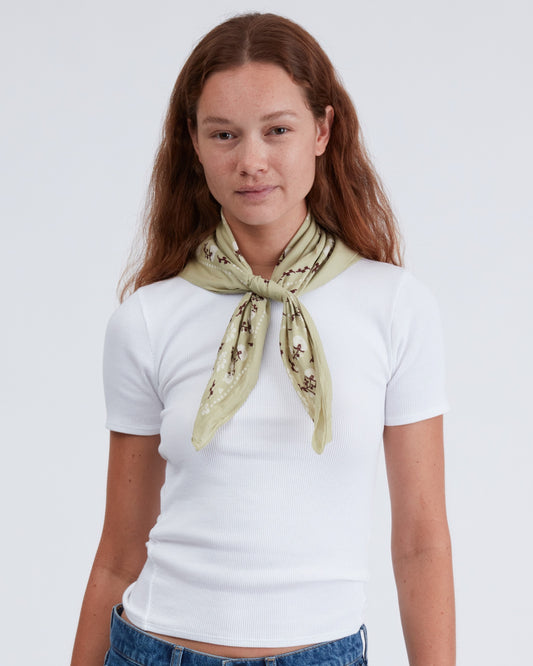 フローラル　ウェスタン　バンダナ