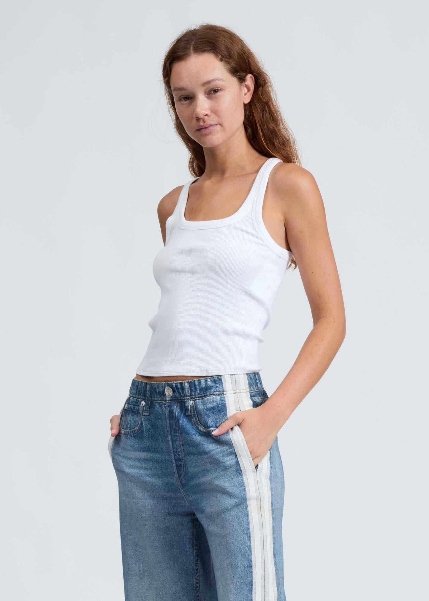 ザ　エッセンシャル　リブ　ワイド　ストリング　タンク